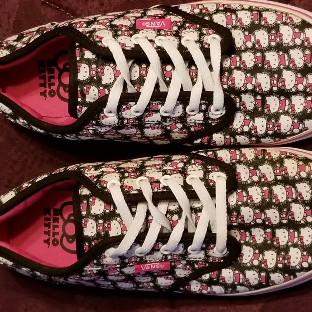 EUC ..Barely Worn...  Hello Kitty Vans